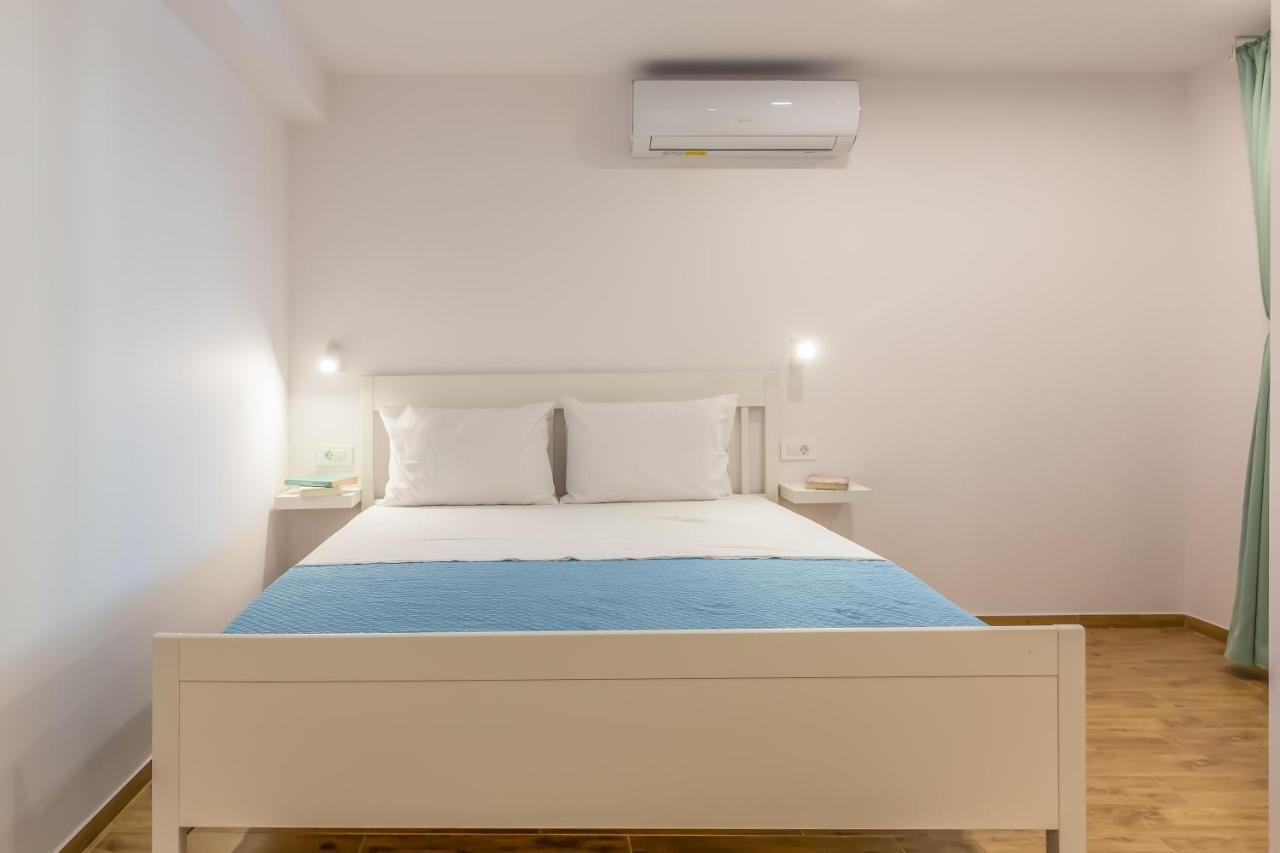 Adris Apartments Omiš Eksteriør bilde