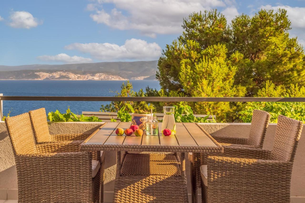 Adris Apartments Omiš Eksteriør bilde